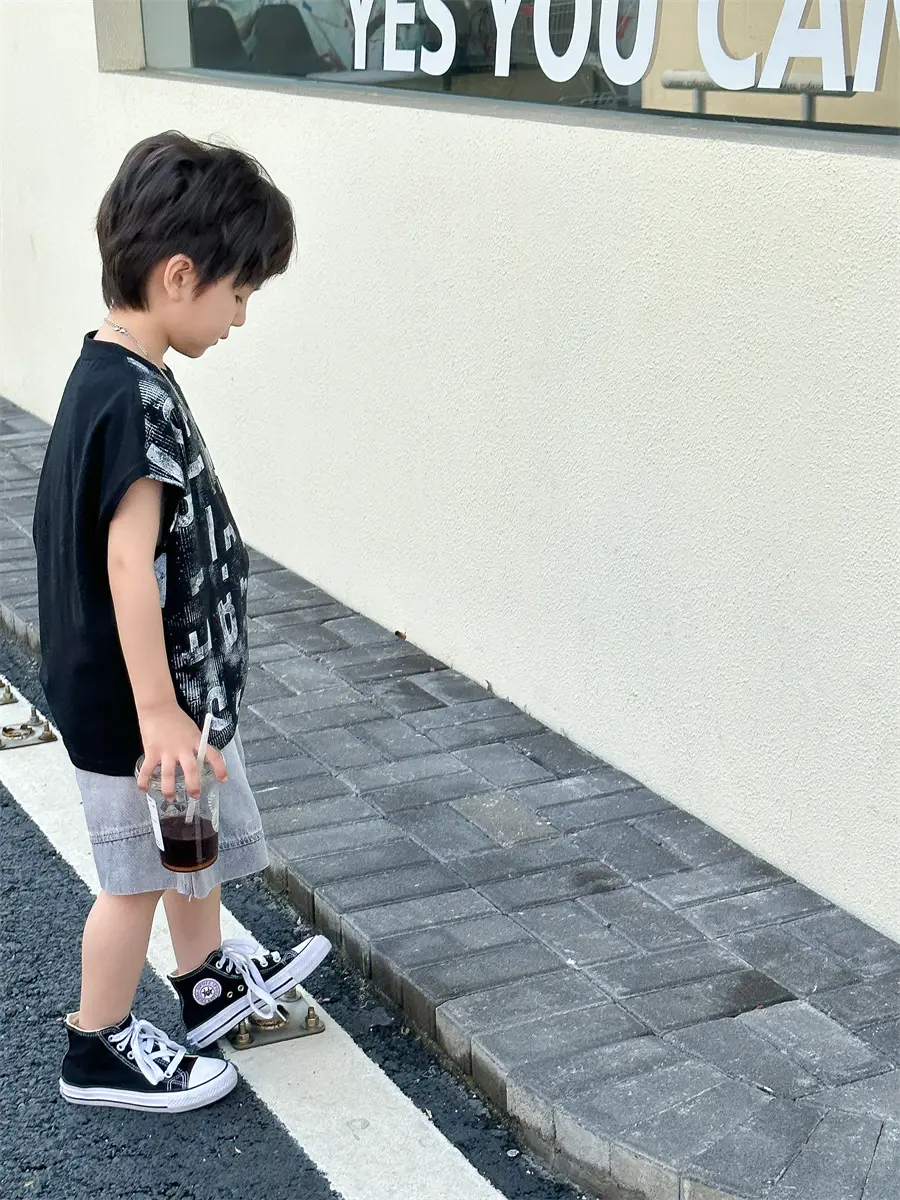 Boys Sleeveless Korean Style T-Shirt 2025 — feature 28