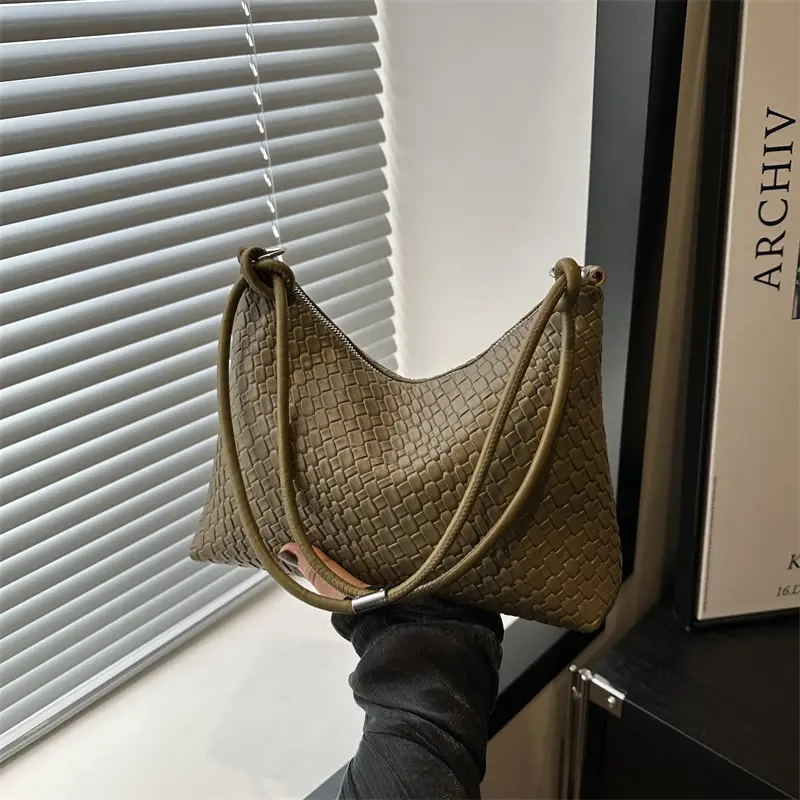 Women's Woven Underarm Bag Large Capacity Spring 2024 - Image 5