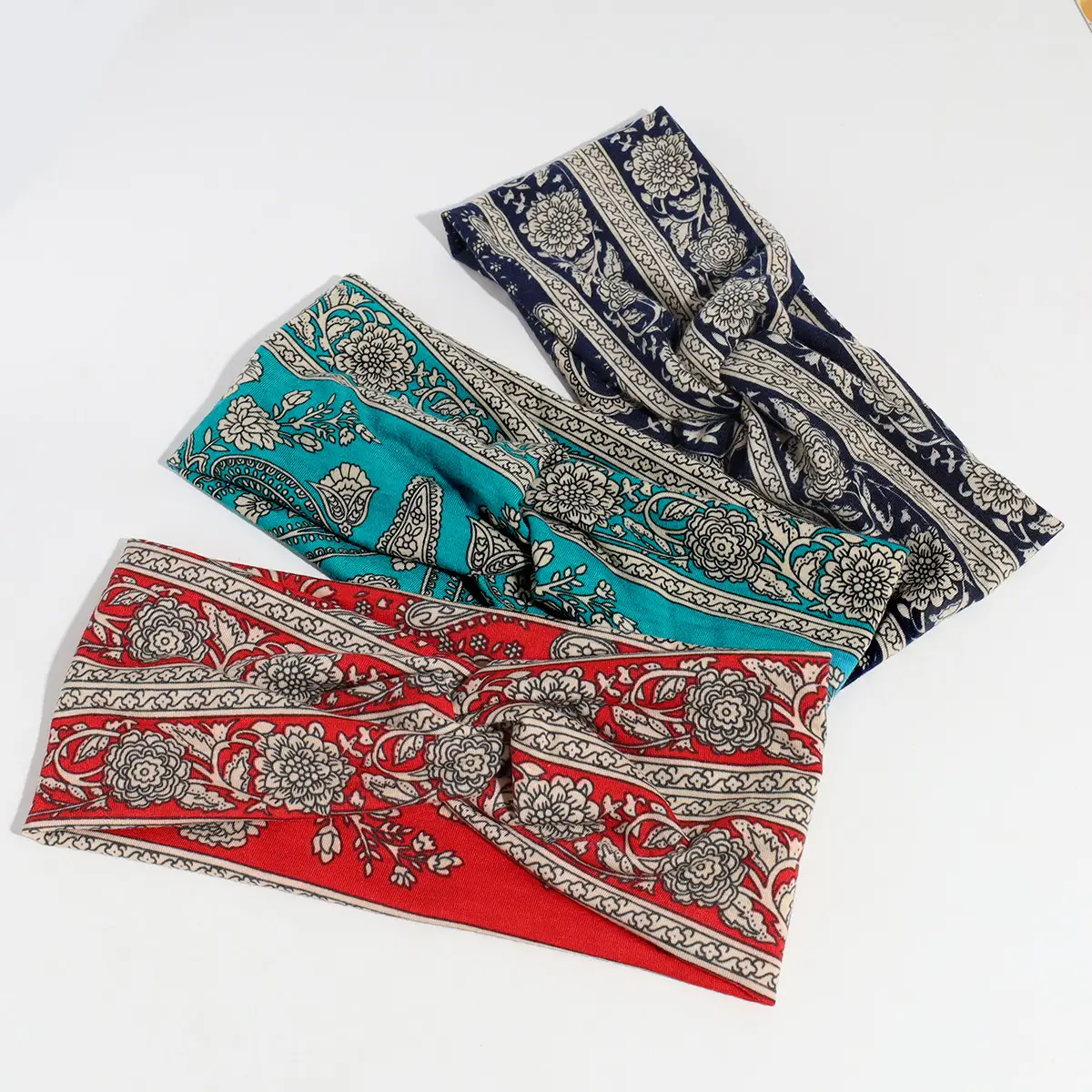 European Exaggerated Retro Print Headband for Women — feature 3