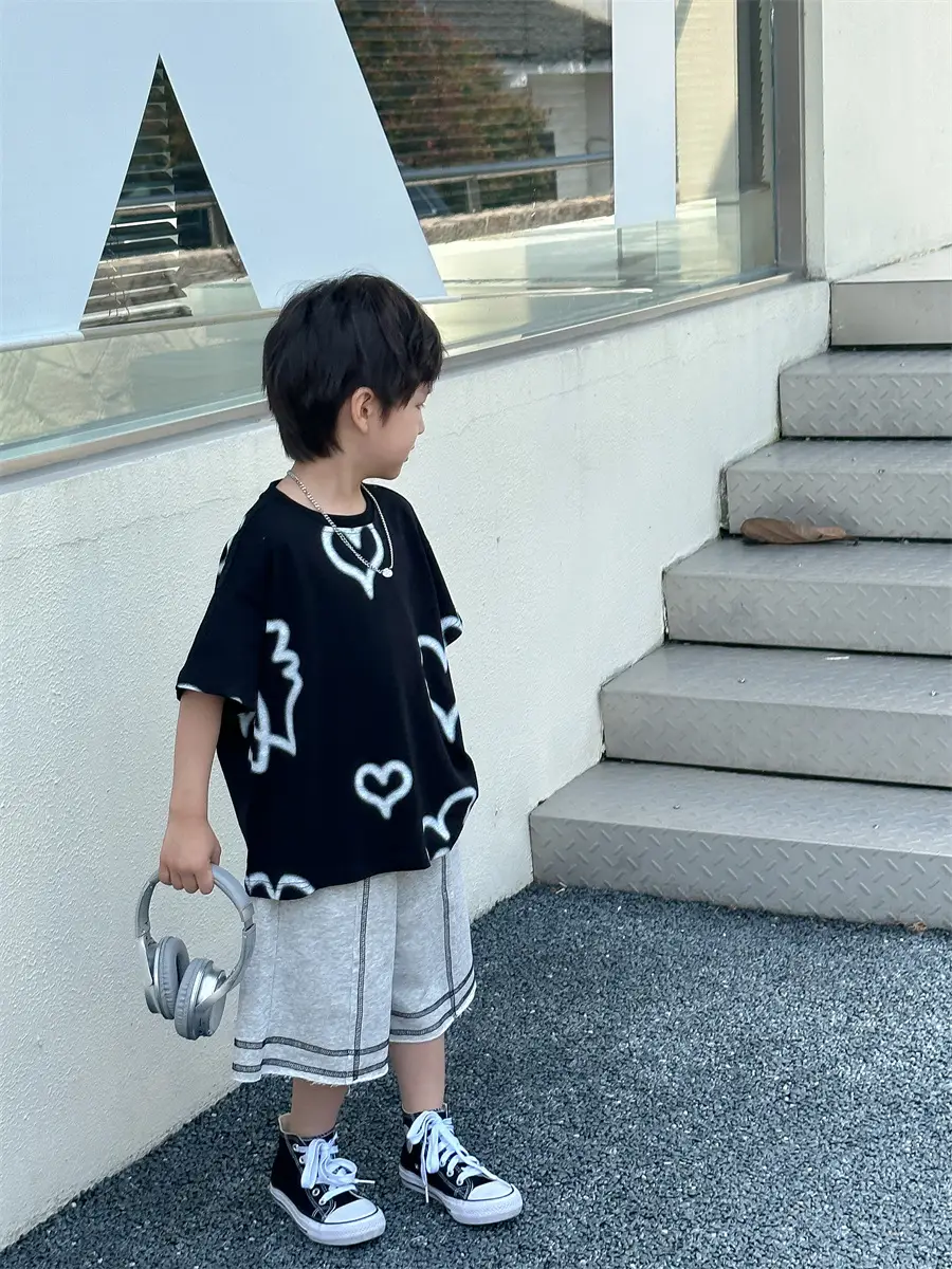 Boys White Heart Print Short Sleeve T-Shirt 2025 — feature 30