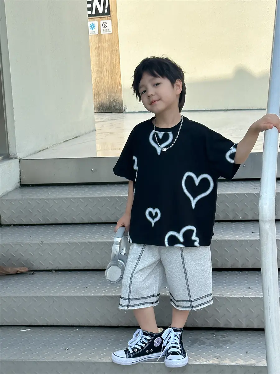 Boys White Heart Print Short Sleeve T-Shirt 2025 — feature 34