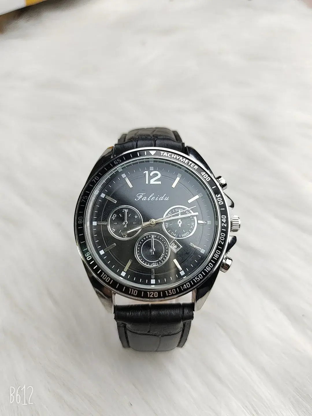Elegant Light Luxury Business Three-eye Chronograph Watch