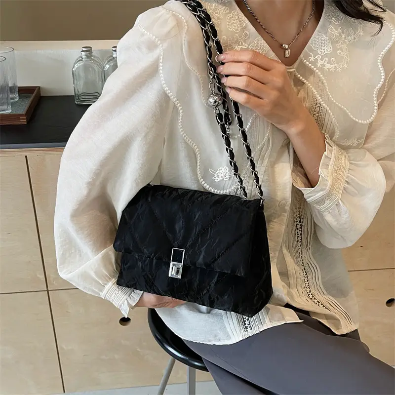 Diamond Chain Crossbody Bag Pink Large Capacity Women - Image 5
