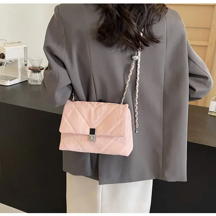 Diamond Chain Crossbody Bag Pink Large Capacity Women — feature 26