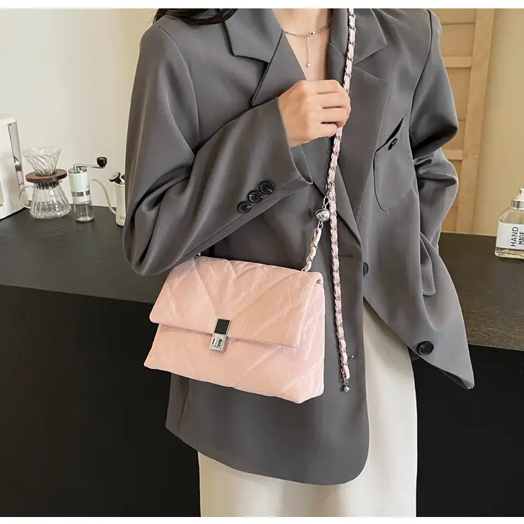 Diamond Chain Crossbody Bag Pink Large Capacity Women — feature 27