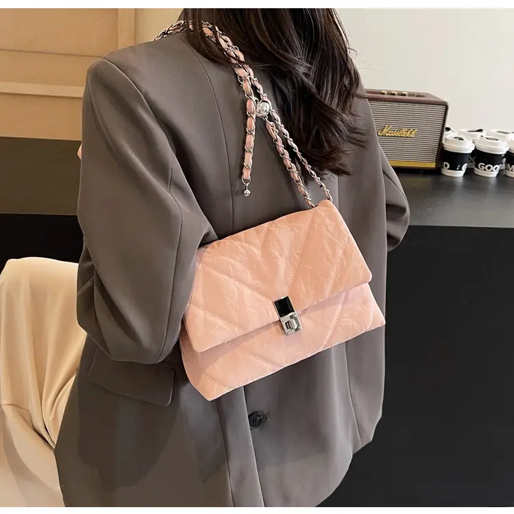 Diamond Chain Crossbody Bag Pink Large Capacity Women — feature 29