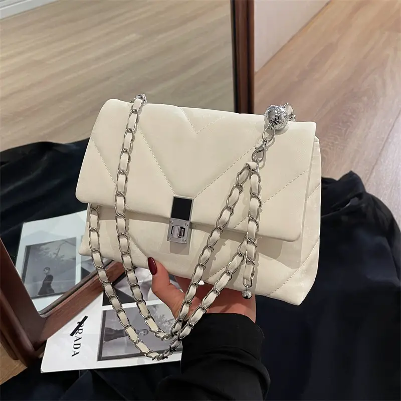 Diamond Chain Crossbody Bag Pink Large Capacity Women - Image 3