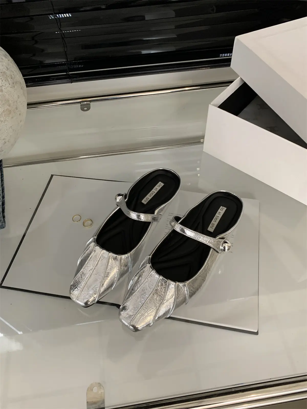 French Style Gold Feathered Slippers Women's Flat Bottom — feature 16