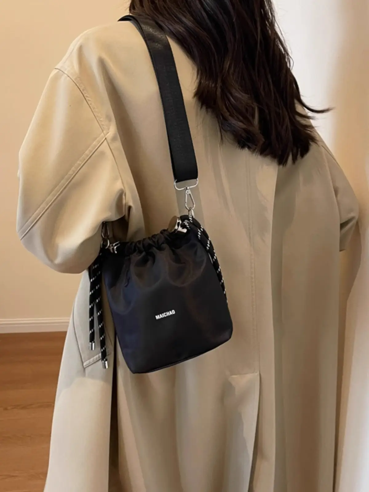 Black Canvas Bucket Bag Women's Autum 2025