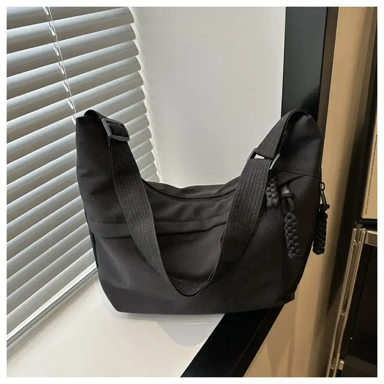 Beige Oxford Canvas Shoulder Bag 2024 Spring — feature 22