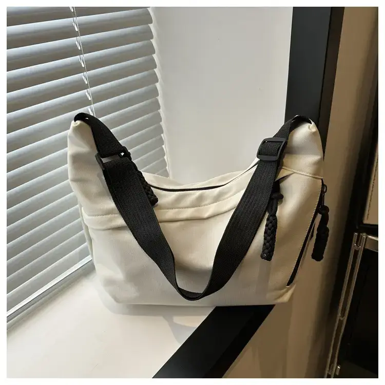 Beige Oxford Canvas Shoulder Bag 2024 Spring — feature 23