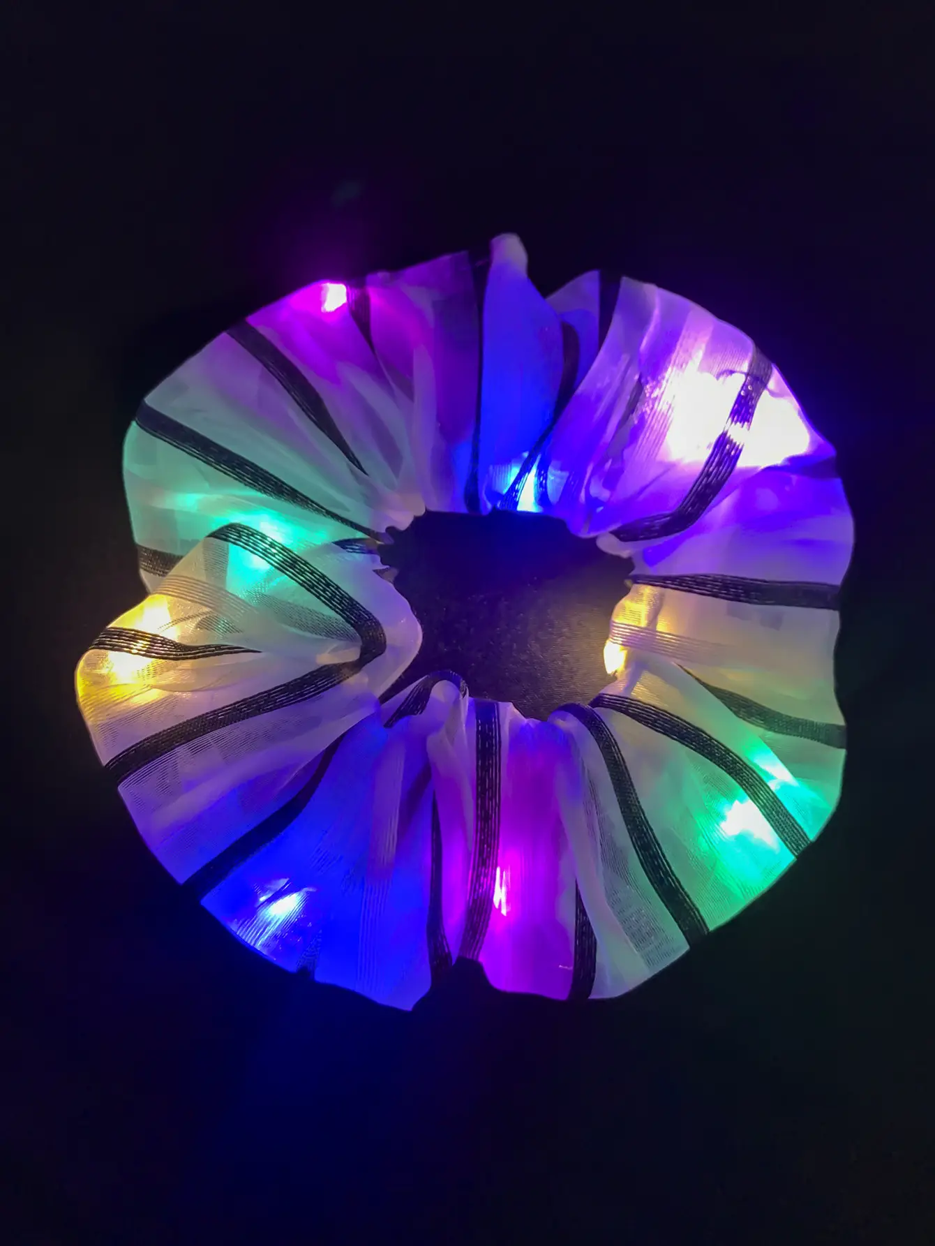 Led Luminous Scrunchie Hair Tie with Multicolor Lights — feature 17