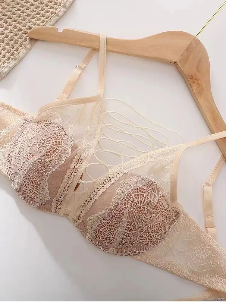 French Style Large Underwear Women's Small Chest Soft Steel Ring Sexy Pure Desire Strap Hollow Lace Bra Set — feature 17