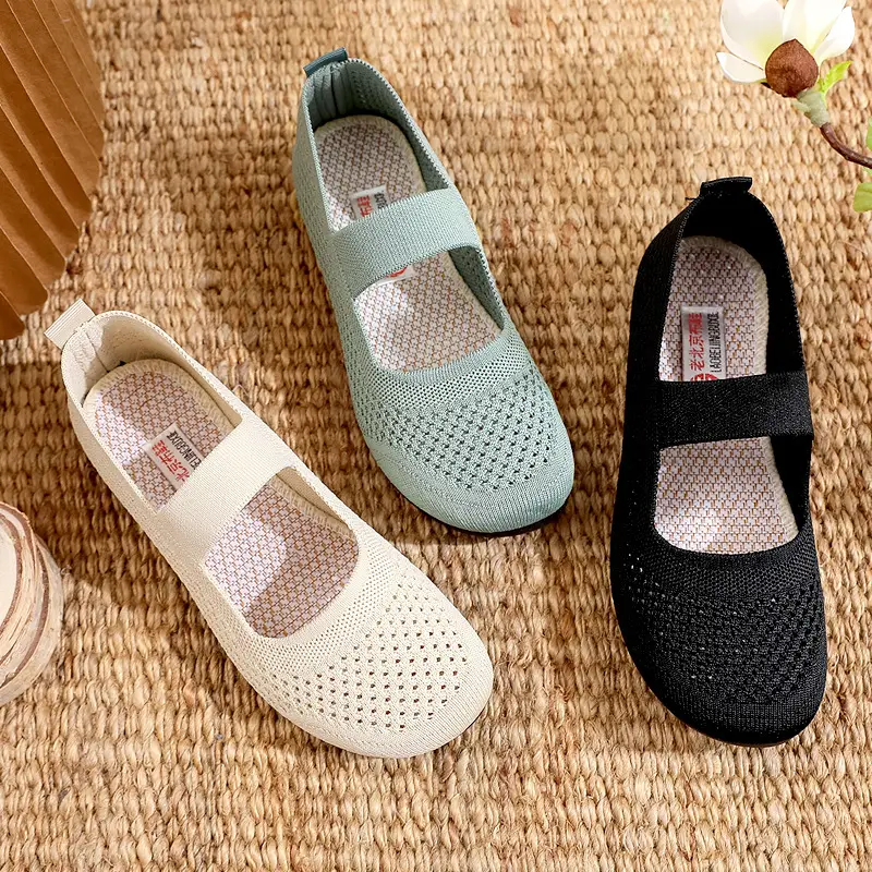 Spring and Summer New Breathable Mesh Shoes Old Beijing Cloth Shoes Women's Soft Sole Comfortable Mother Shoes Hollow Flat Casual Shoes - Image 5