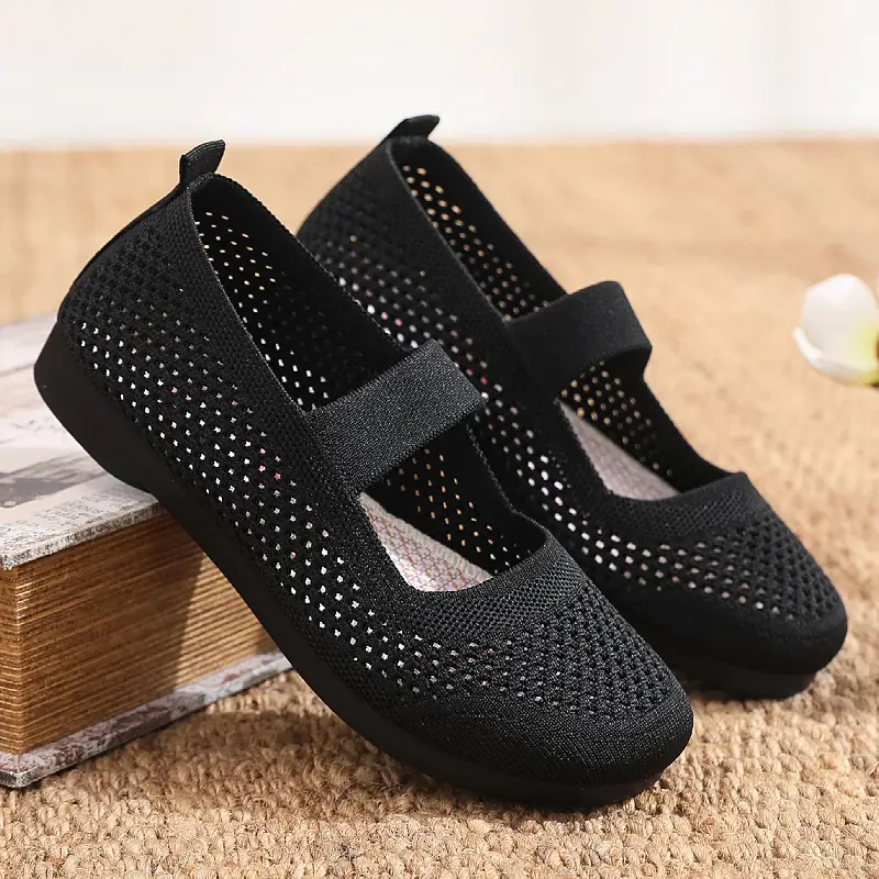 Spring and Summer New Breathable Mesh Shoes Old Beijing Cloth Shoes Women's Soft Sole Comfortable Mother Shoes Hollow Flat Casual Shoes - Image 2