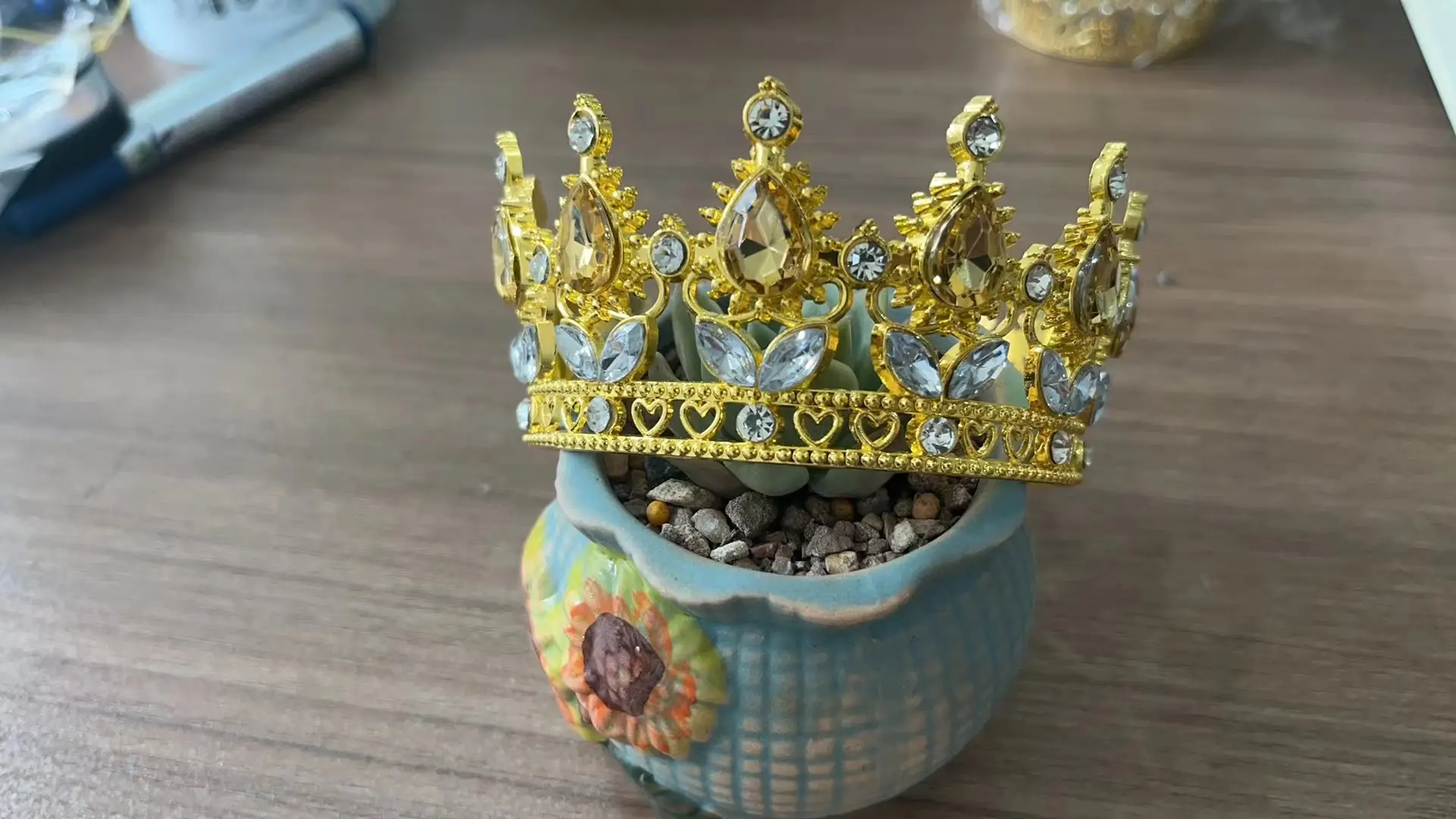 Golden Cross Border Crown Crown for Wedding Party Decoration — feature 11