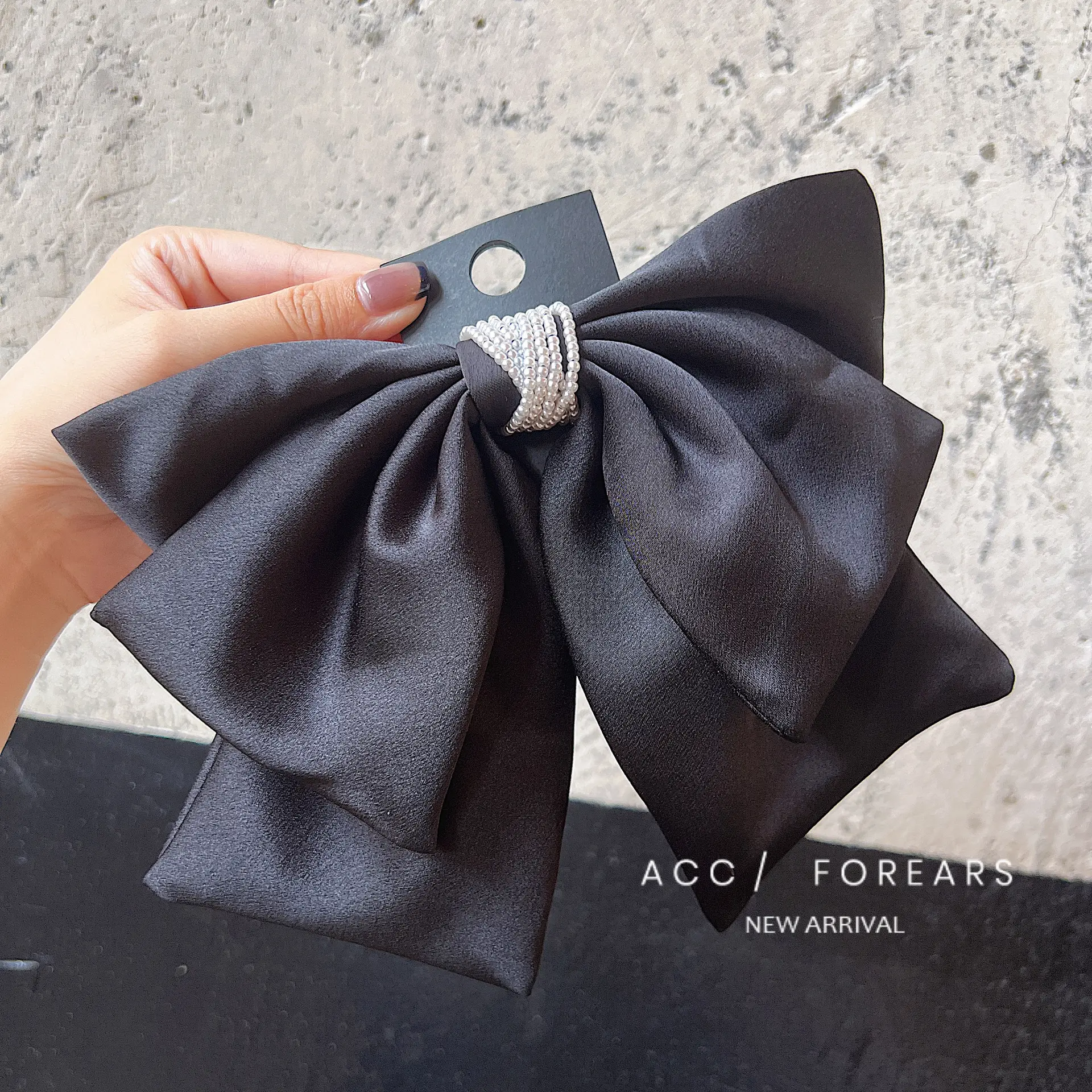 Black Korean Style Face Hairpin with Bow Clip — feature 5