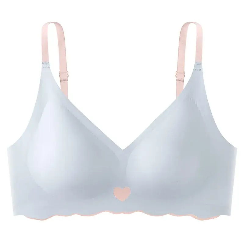 Traceless Ice Silk Women's Bra with Heart Design - Image 3