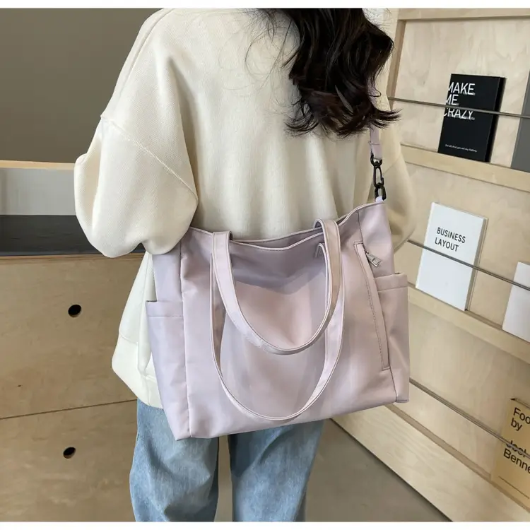 Waterproof Nylon Shoulder Bag Large Capacity Light Grey — feature 32