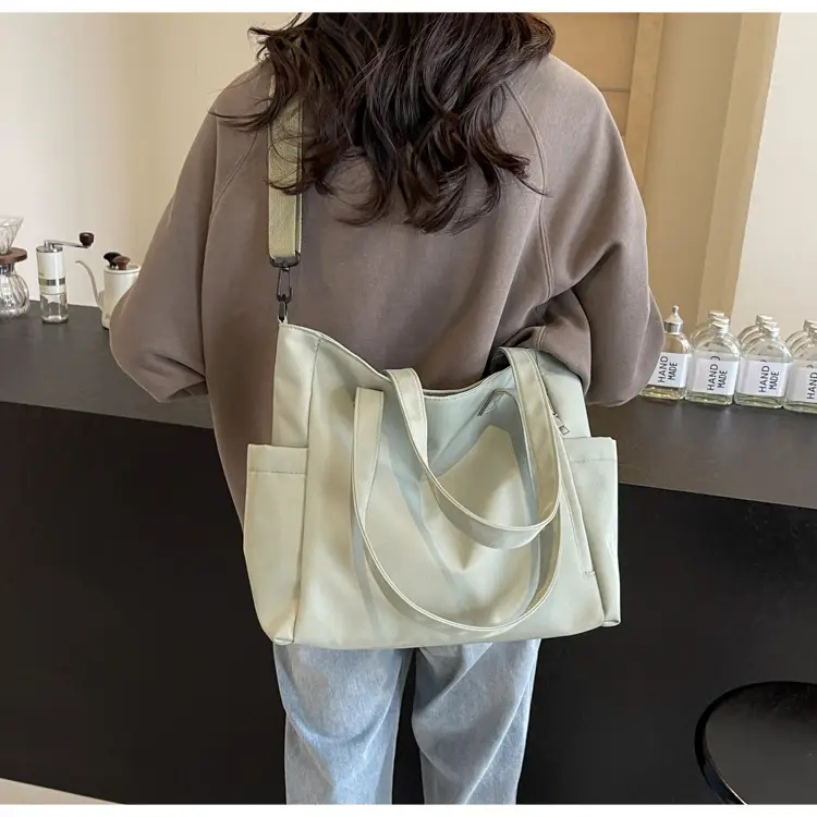 Waterproof Nylon Shoulder Bag Large Capacity Light Grey — feature 37