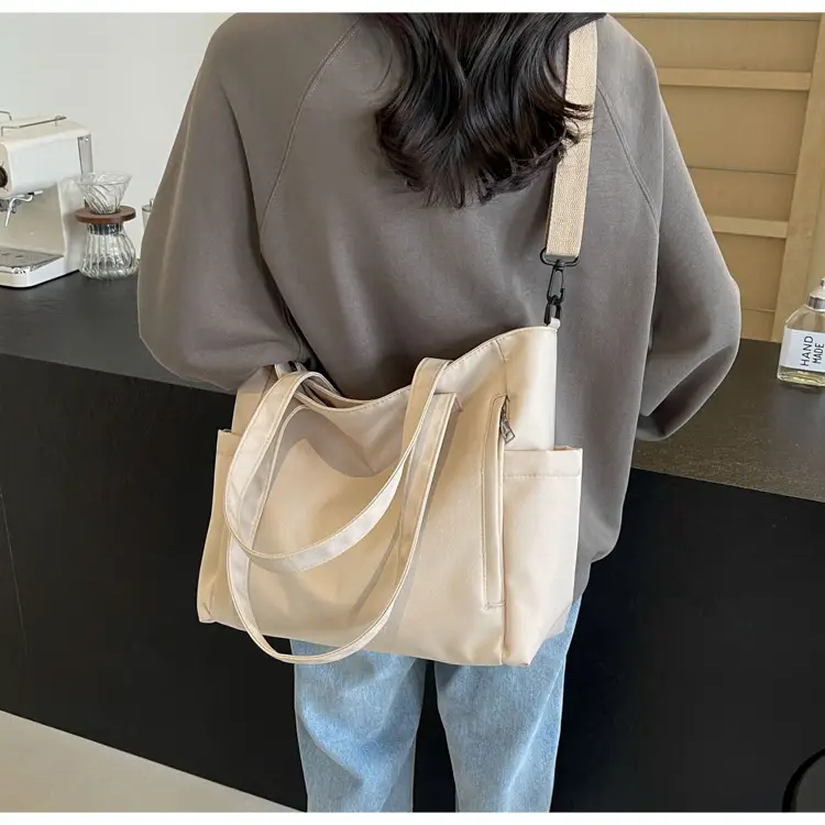 Waterproof Nylon Shoulder Bag Large Capacity Light Grey — feature 43