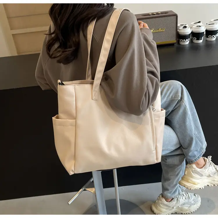 Waterproof Nylon Shoulder Bag Large Capacity Light Grey — feature 47