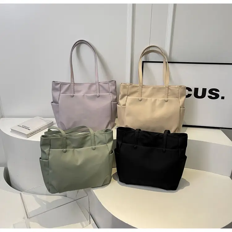 Black Nylon Shoulder Bag for Women Urban Travel — feature 14