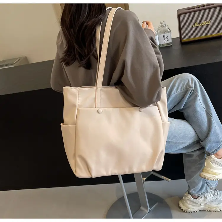 Black Nylon Shoulder Bag for Women Urban Travel — feature 26