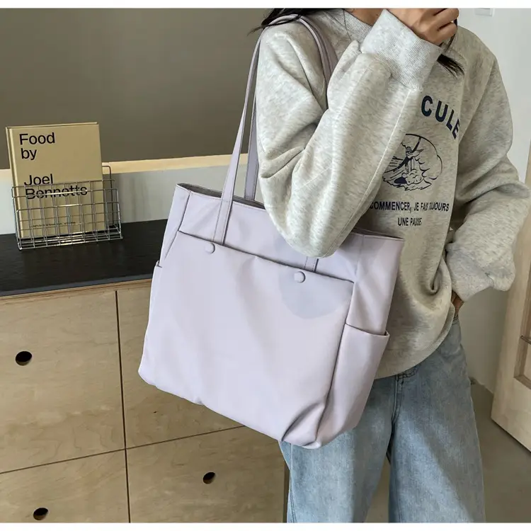 Black Nylon Shoulder Bag for Women Urban Travel — feature 38