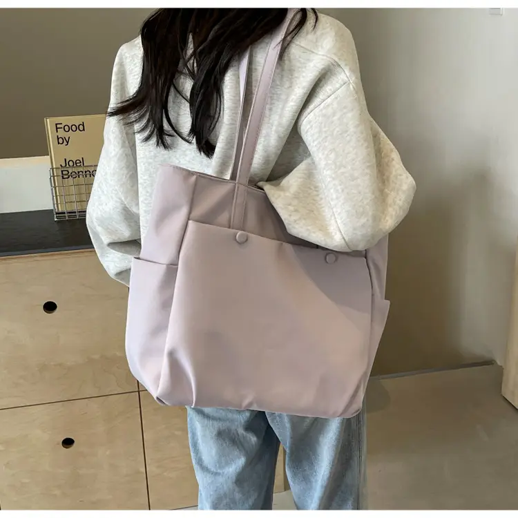 Black Nylon Shoulder Bag for Women Urban Travel — feature 40