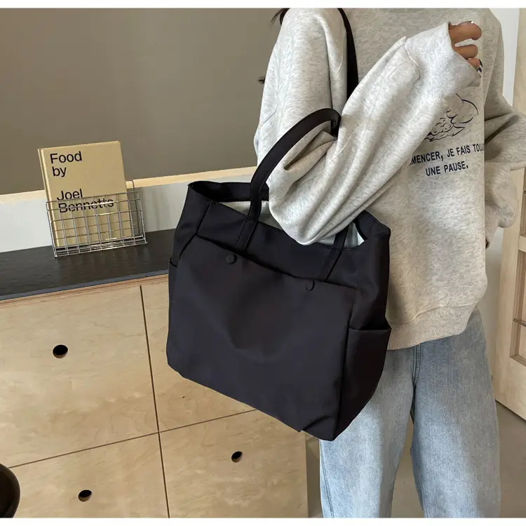 Black Nylon Shoulder Bag for Women Urban Travel — feature 46