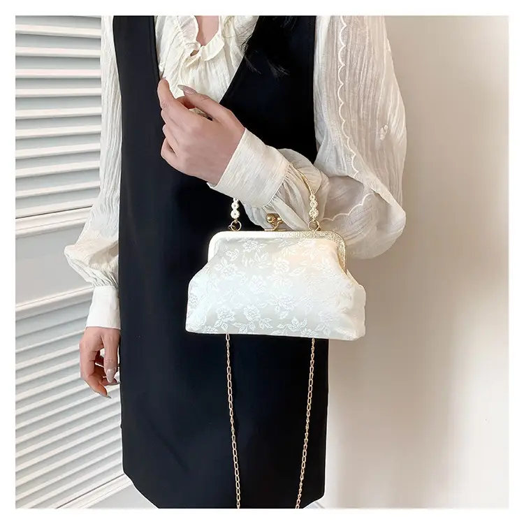 Women's Pink Lace Chain Shoulder Bag 2024 New Arrival - Image 7