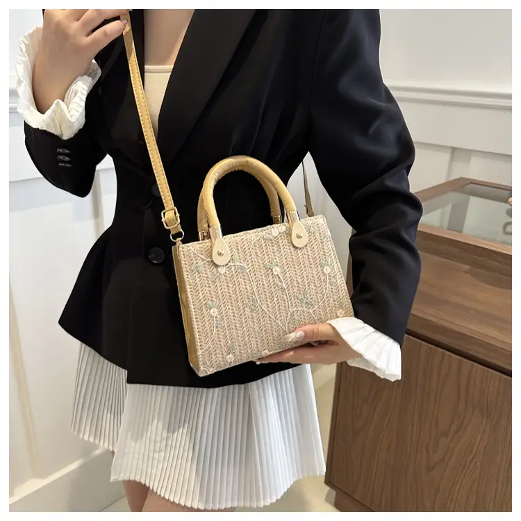Korean Style Straw Handbag White 2024 Spring Summer — feature 10