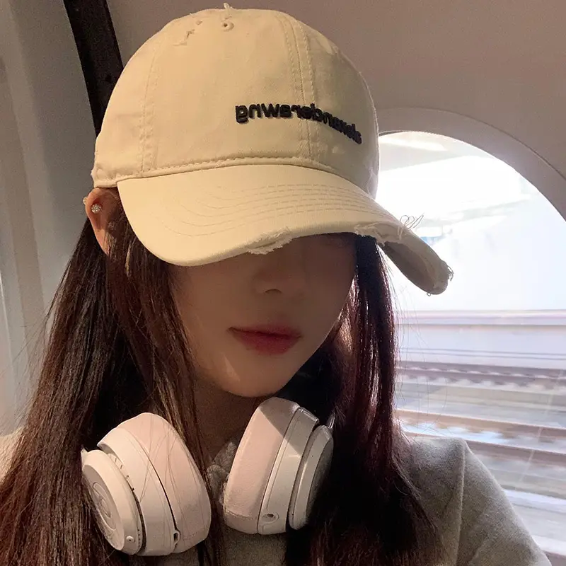 Korean-style Beige Baseball Cap for Women - Image 9