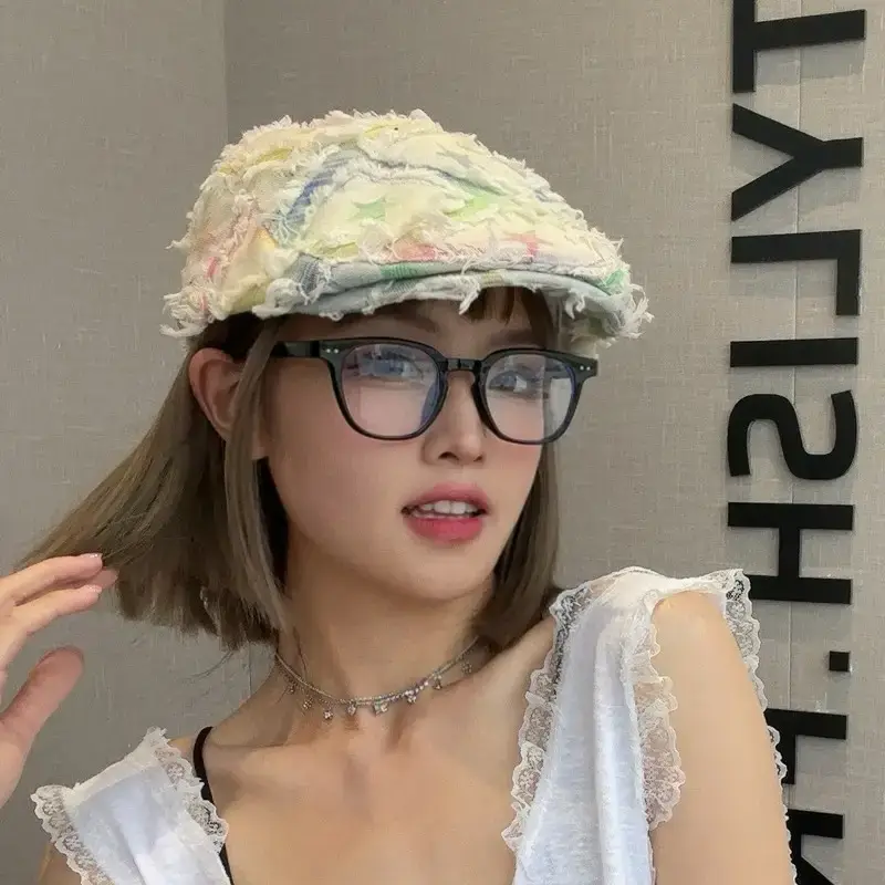 Women's Anti-Face Korean Plaid Beret Cap Small - Image 5