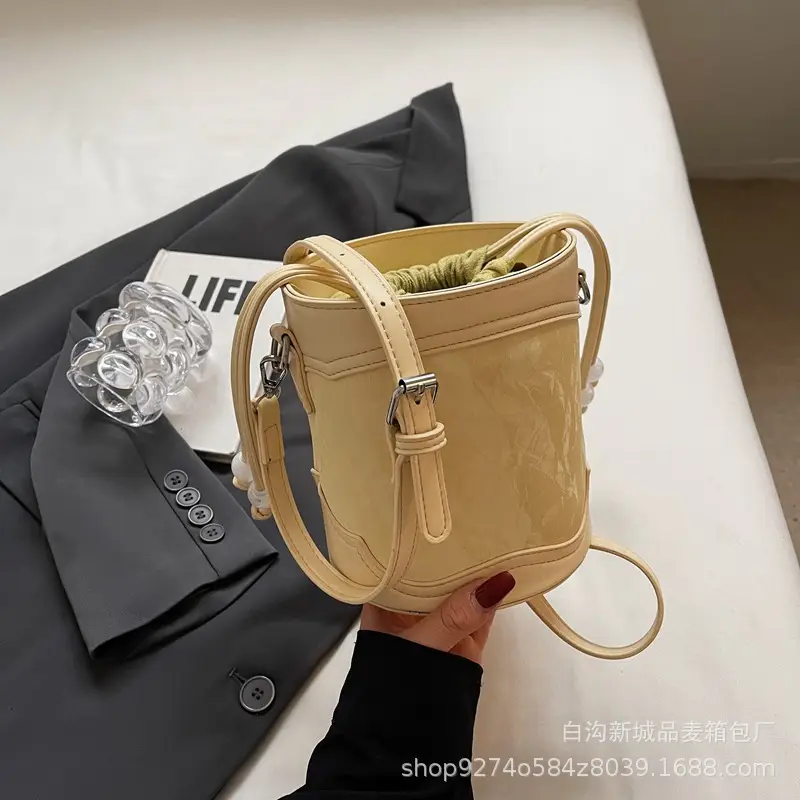 Black French Niche Shoulder Bag for Women 2026 - Image 2