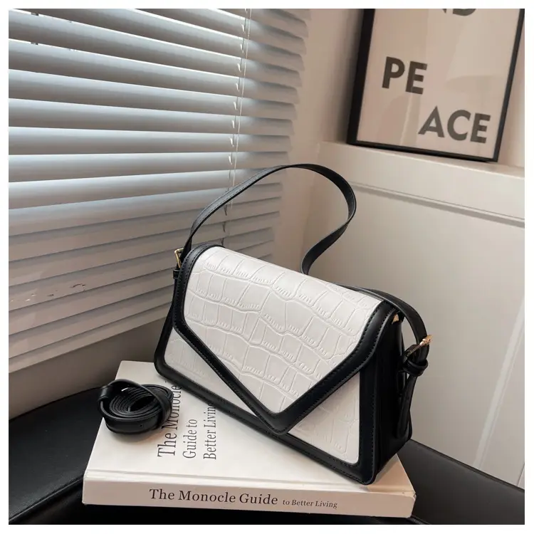 2026 Croc Underarm Bag Black White Crossbody — feature 29