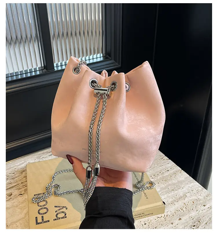 Mini Bag 2026 Summer High-End Chain Tassel Bucket — feature 10