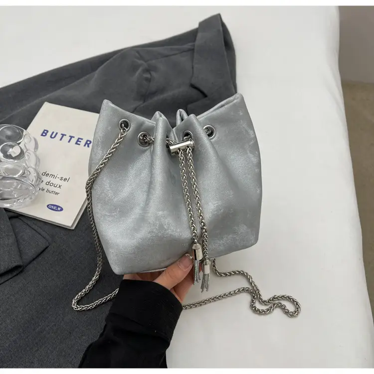 Mini Bag 2026 Summer High-End Chain Tassel Bucket — feature 33