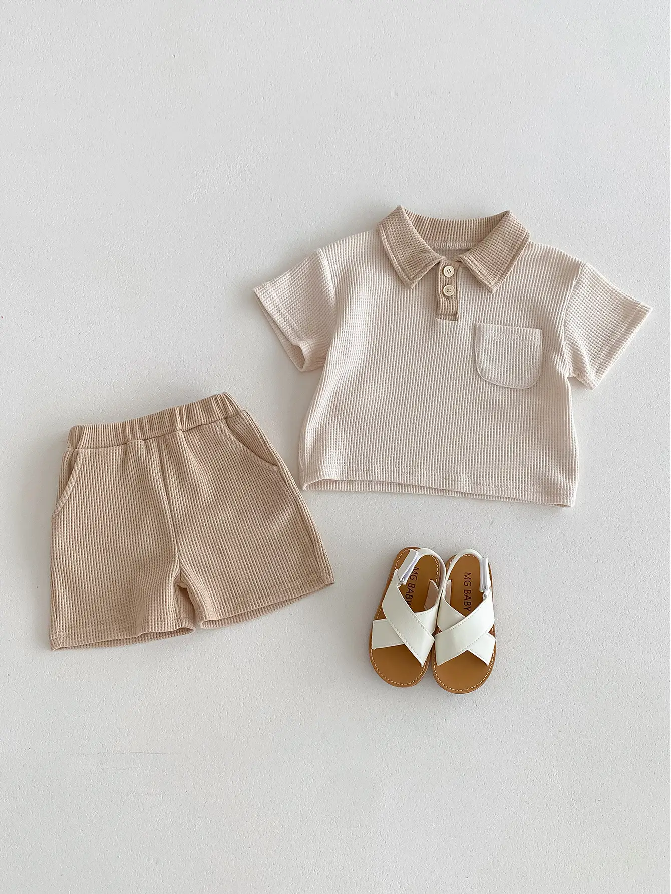 Korean New Boys' Summer Casual Suit Waffle Small Lapel Short-Sleeved T-Shirt Shorts Two-Piece Set - Image 4