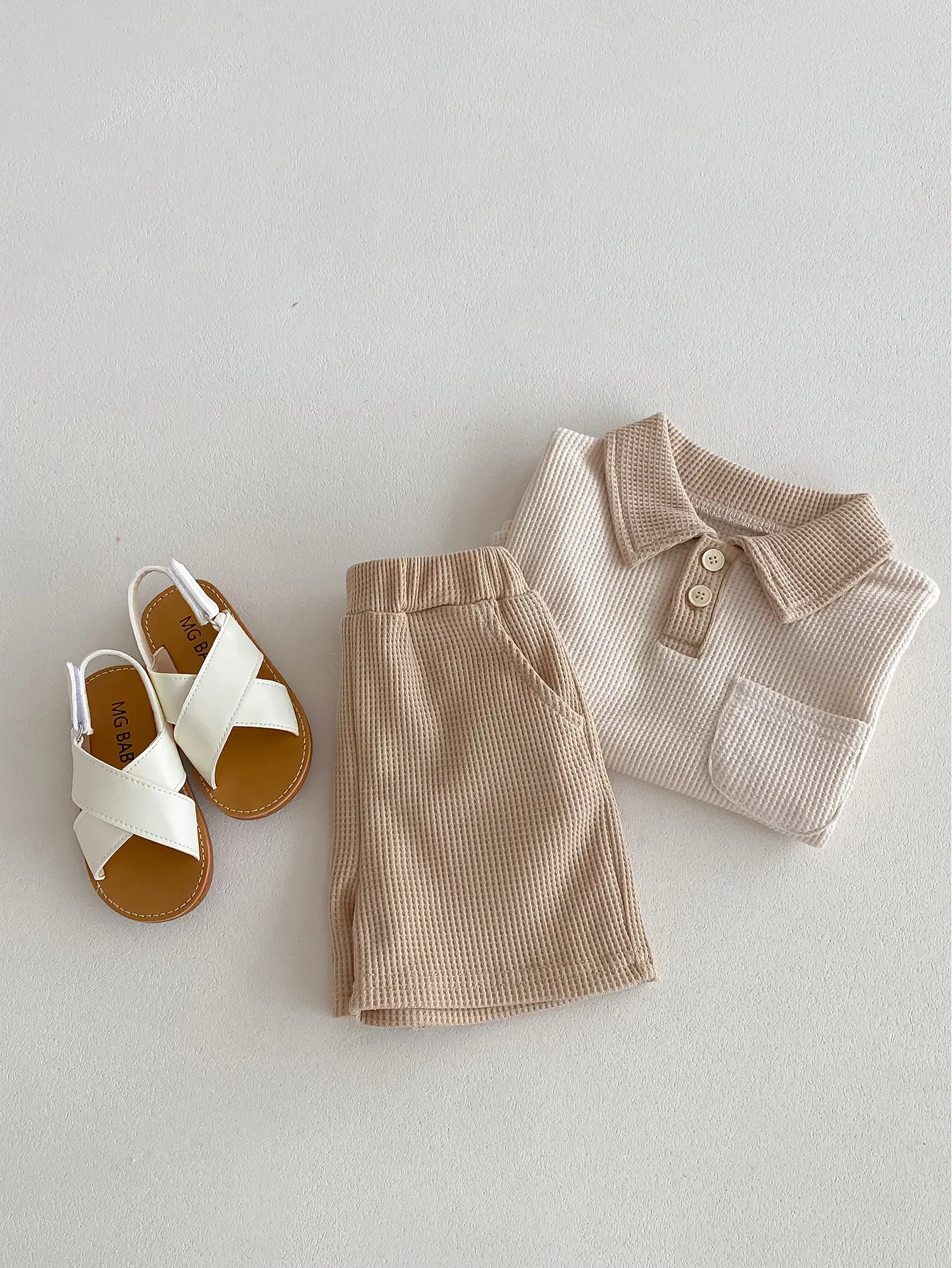 Korean New Boys' Summer Casual Suit Waffle Small Lapel Short-Sleeved T-Shirt Shorts Two-Piece Set — feature 10