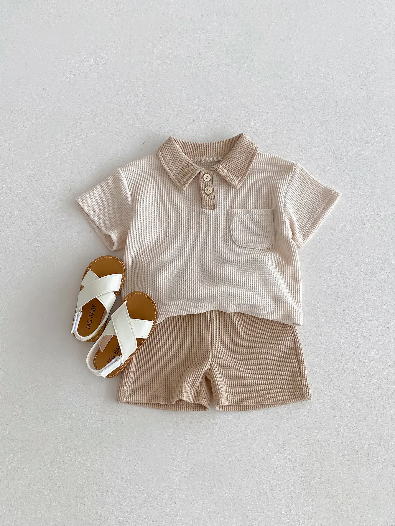 Korean New Boys' Summer Casual Suit Waffle Small Lapel Short-Sleeved T-Shirt Shorts Two-Piece Set — feature 6