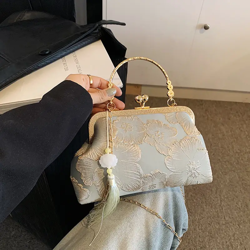 Embroidered Gold Handbag for Women's Evening Party - Image 4
