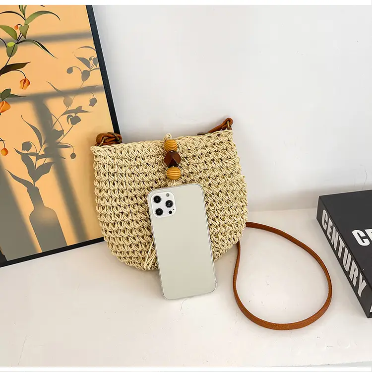 Bohemian Straw Tassel Shoulder Bag Brown 2026 — feature 27
