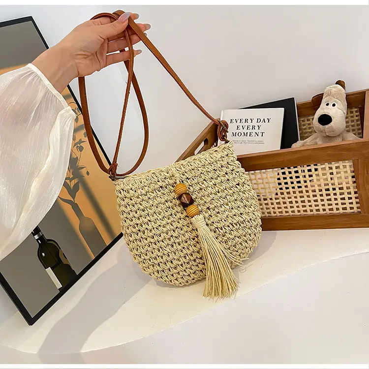 Bohemian Straw Tassel Shoulder Bag Brown 2026 — feature 28