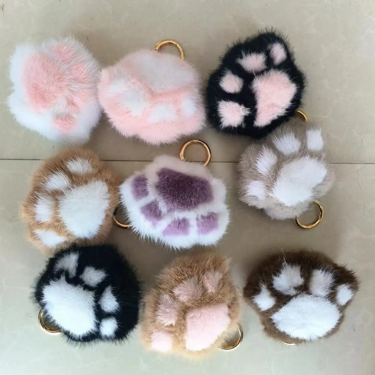 Cat's Claw Faux Fur Keychain Pendant - Image 10