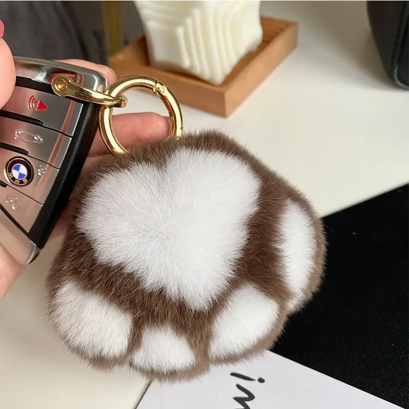 Cat's Claw Faux Fur Keychain Pendant - Image 2