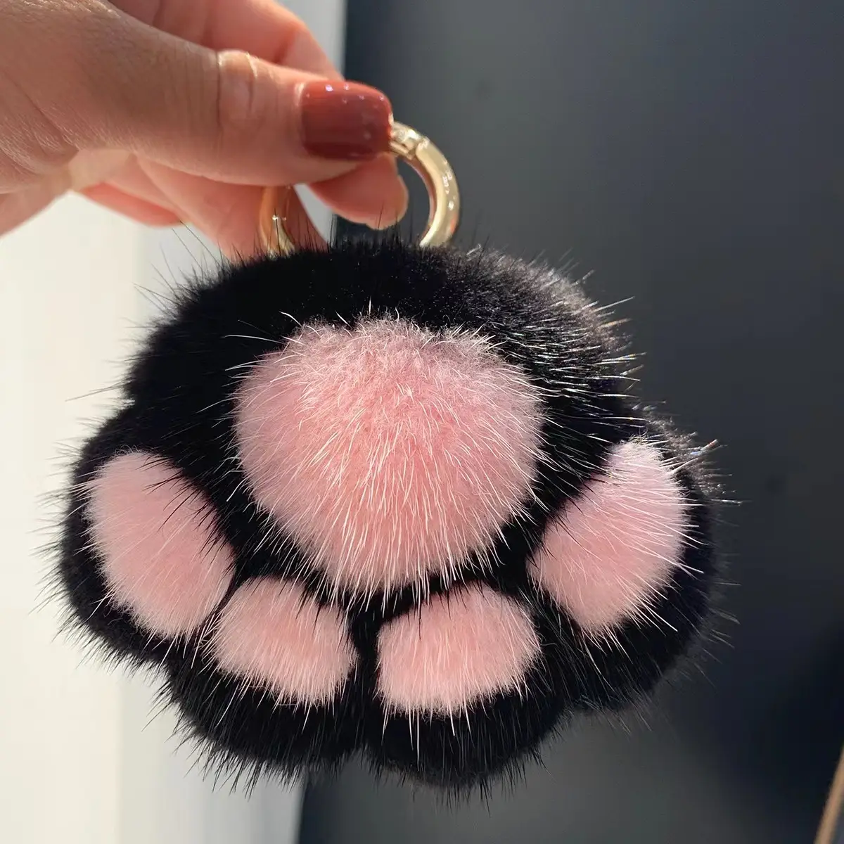 Cat's Claw Faux Fur Keychain Pendant - Image 4