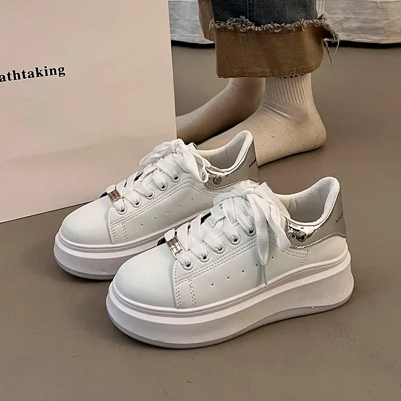 McQueen thick-soled small white shoes women's wholesale spring new explosions high-grade pine cake bottom casual versatile board shoes women's tide - Image 2