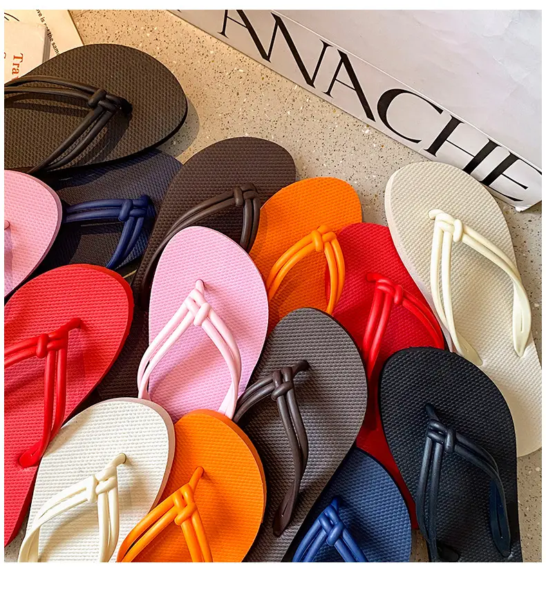 Women's Summer Flip-Flops, Beach Flip-Flops, Breathable and Comfortable, Trendy Ins Style, Flat Sandals — feature 1